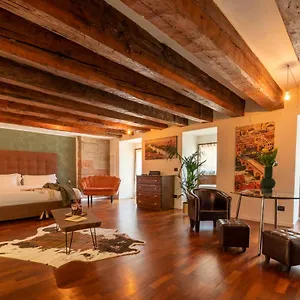 Gasthuis Aurelia Luxury - Piazza Delle Erbe