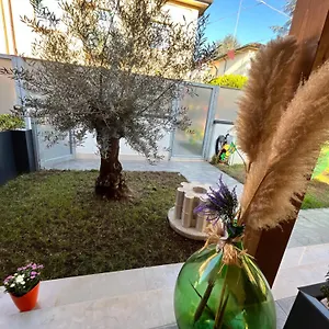 La Casa Di Ale Couette-café